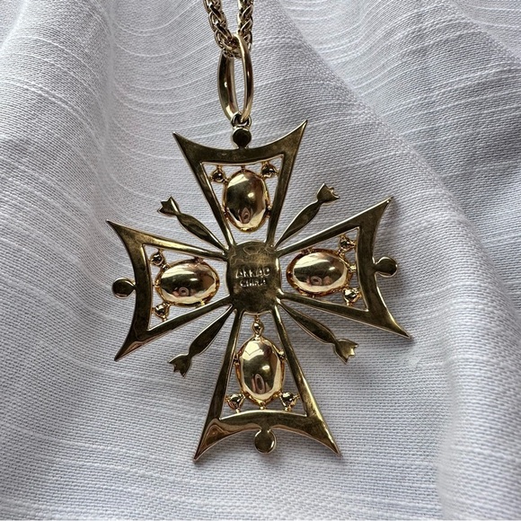 Crystal Cross Baroque Style Statement Multi Stone Embellishment by Akkad Jewelry - Picture 7 of 13